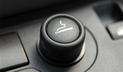 Wie funktioniert ein Zigarettenanzünder im Auto?