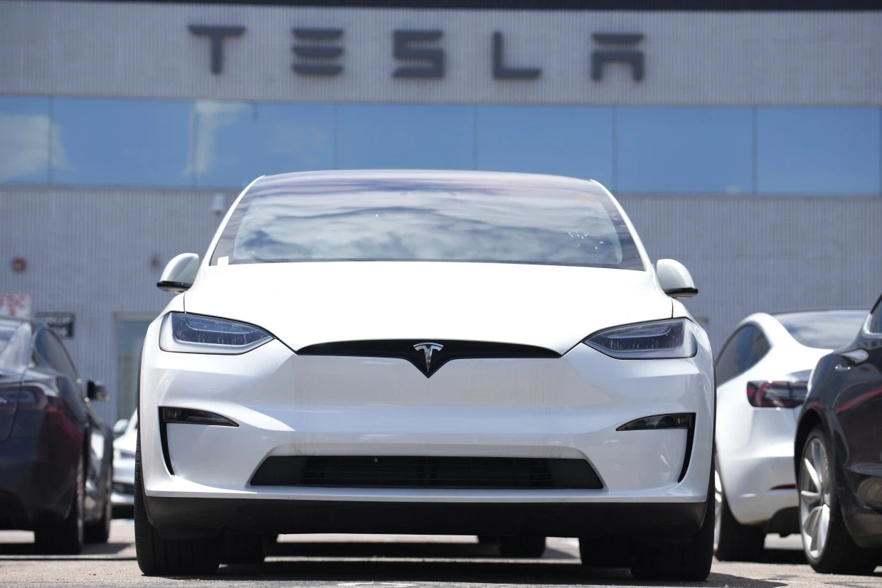 Tesla senkt weltweit die Preise