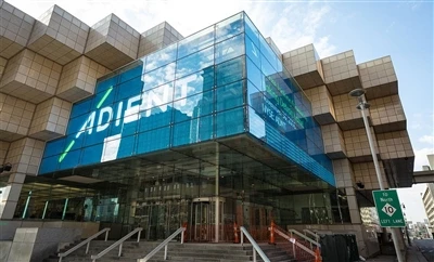 Adient China Technical Center stellt neues Labor für Schlittentests vor