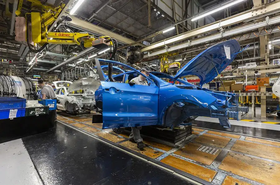 Die britische Automobilproduktion geht im August sechs Monate in Folge zurück