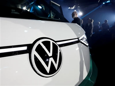 Der Volkswagen-Konzern verkaufte im dritten Quartal weltweit 2,176 Millionen ...